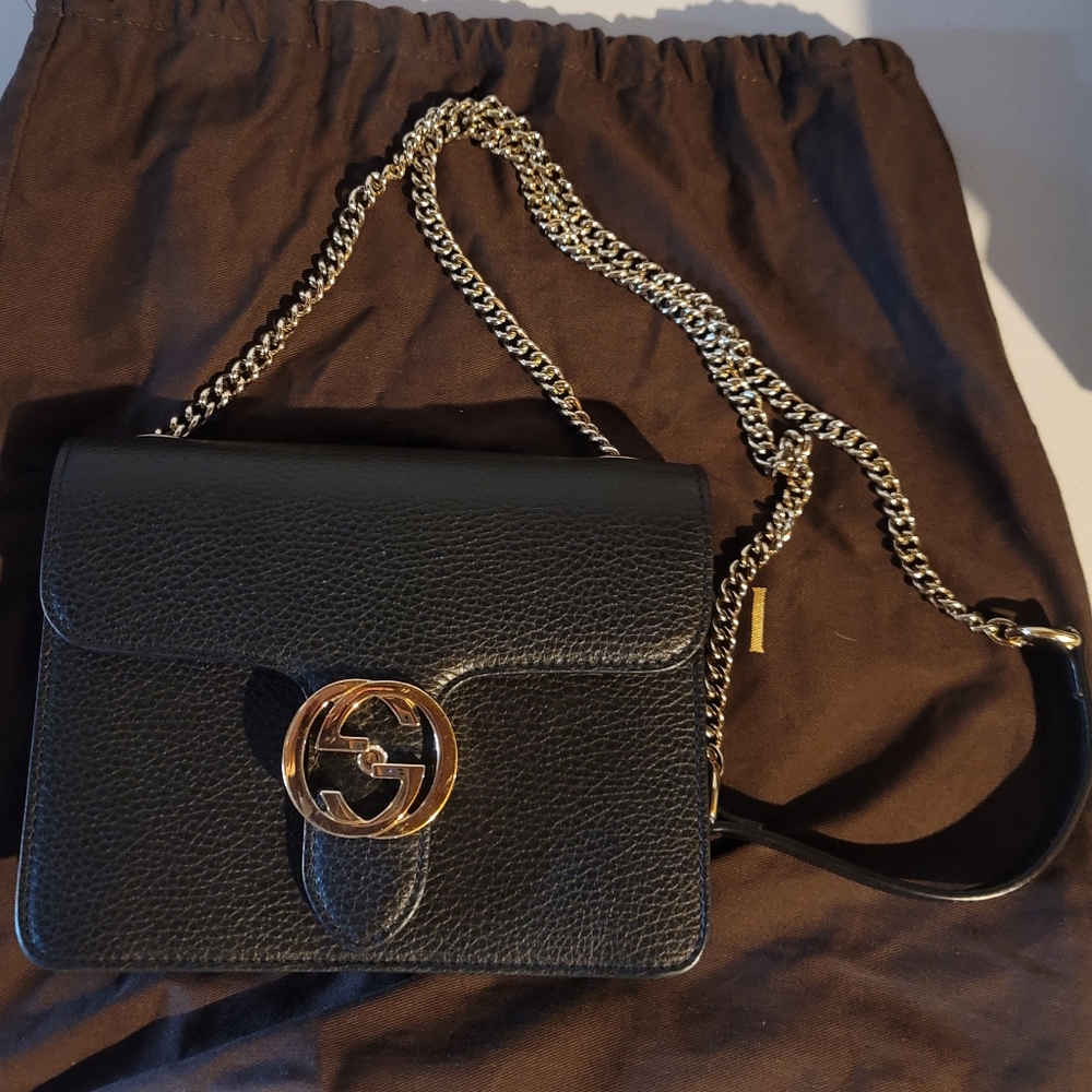 Gucci interlocking pebbled leather cross body